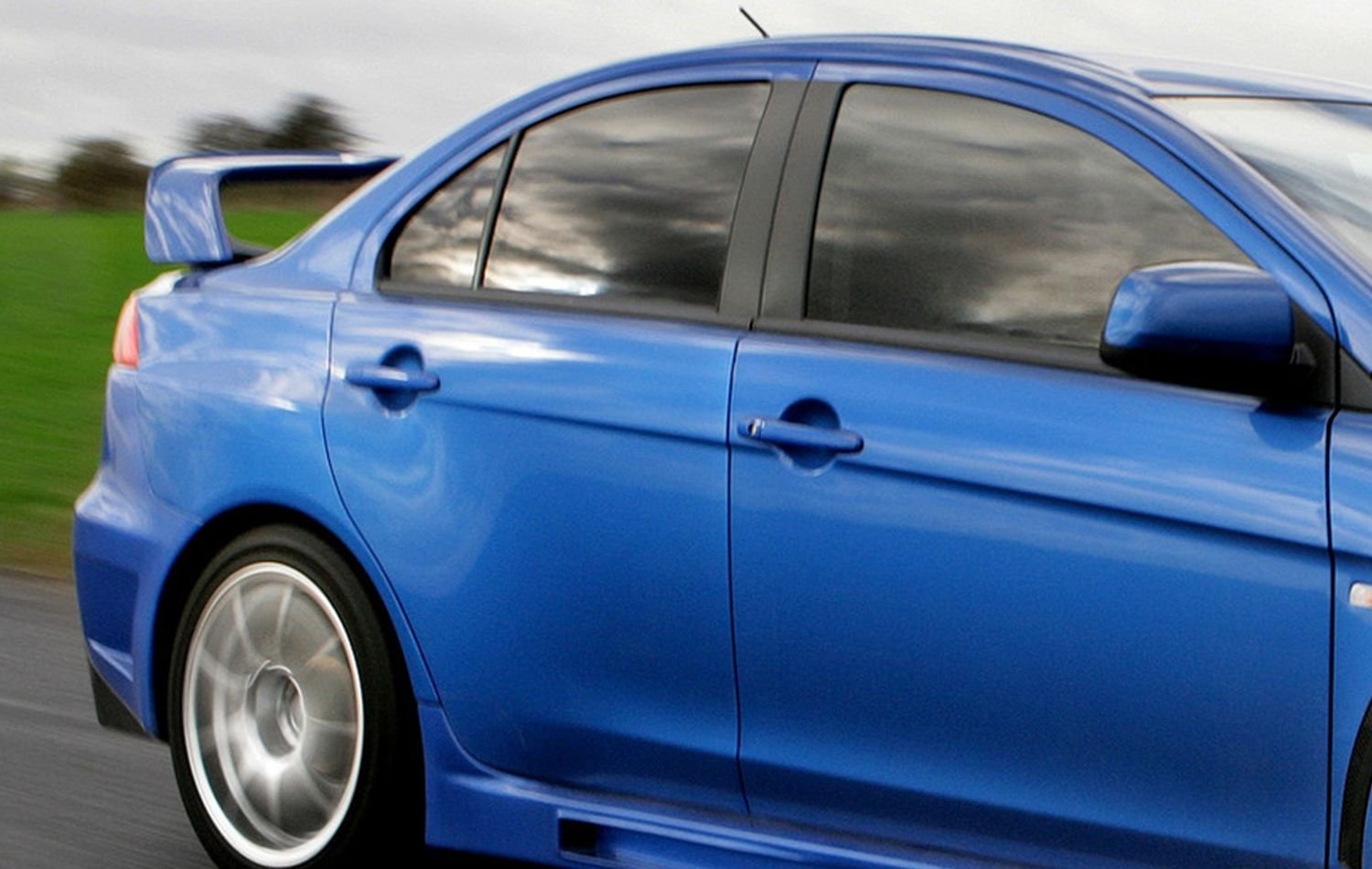 Mitsubishi Lancer - Image 3