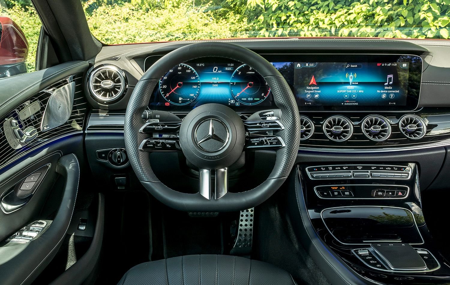 Mercedes-Benz E 300 - Image 5